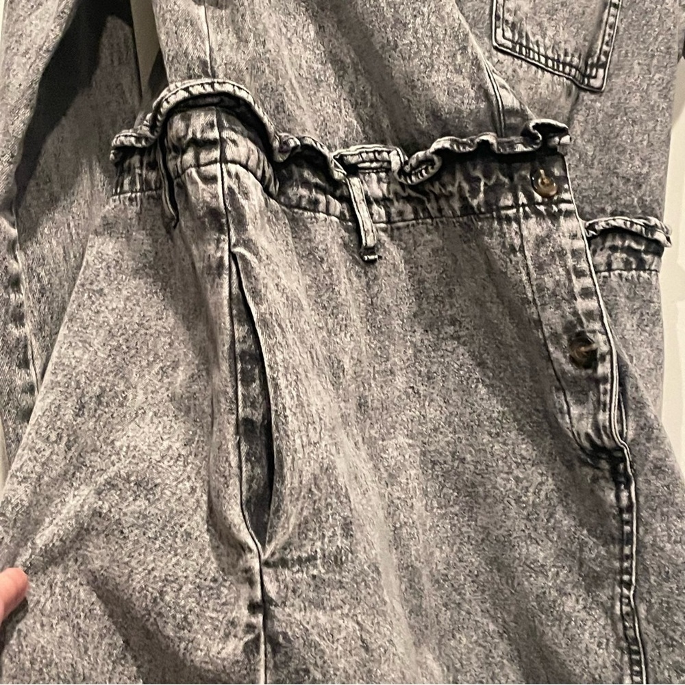 Who what wear Acid Wash Distressed Denim Shirt Dress Size Medium - Picture 7 of 11